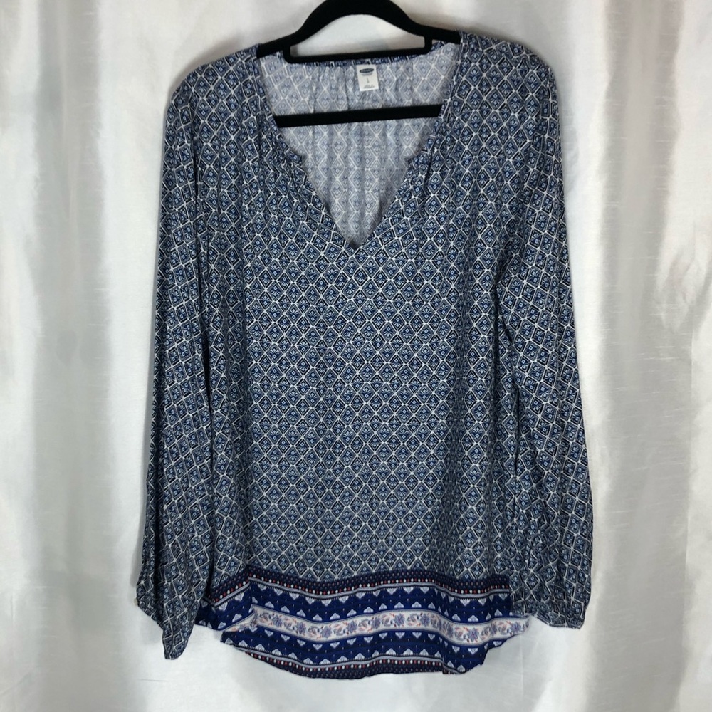 🦄Old Navy Mixed Print V-Neck Top S: Large 🤩